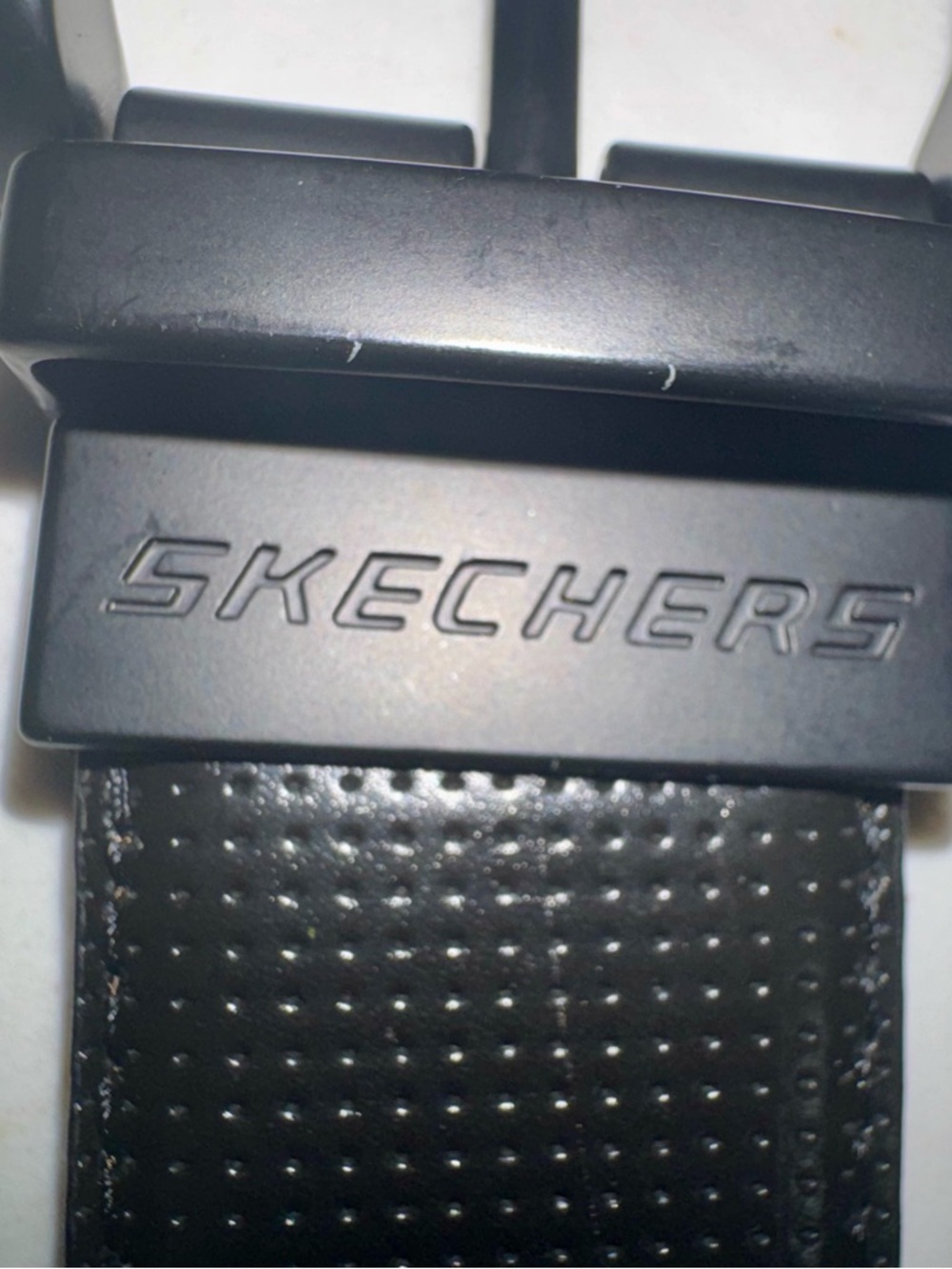 Skechers Men’s Black & Brown Leather Reversible Embossed Logo Belt, size 40